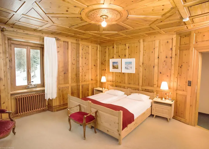 Otel Veduta Cinuos-Chel