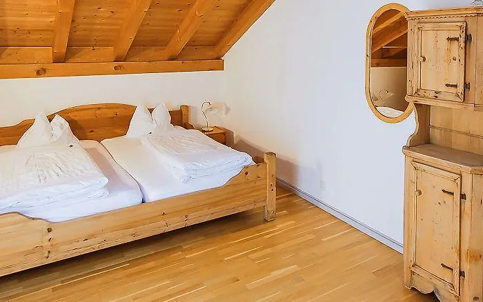 Hotel Veduta Cinuos-Chel