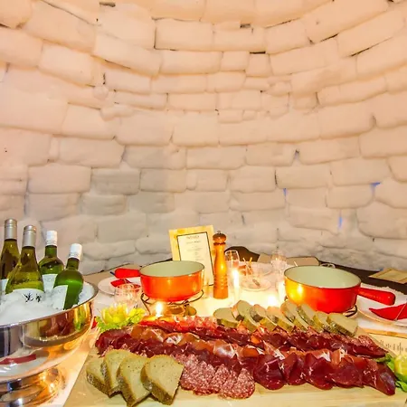 Hotel Veduta Cinuos-Chel