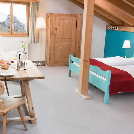 Veduta Hotel Cinuos-Chel